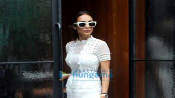 Photos: Malaika Arora snapped at Bandra