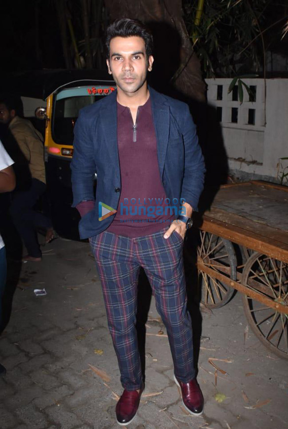 photos rajkummar rao and patralekha snapped in juhu 012