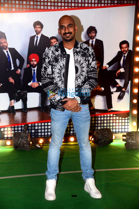 photos ranveer singh deepika padukone and others grace the wrap up party of 83 6