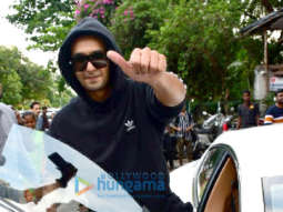Photos: Ranveer Singh spotted at Otters Club in Bandra