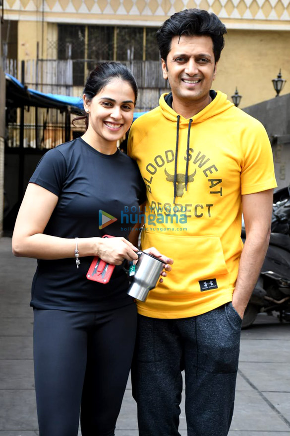 photos riteish deshmukh and genelia dsouza spotted at the gym 1