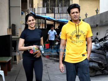 Photos: Riteish Deshmukh and Genelia Dsouza spotted at the gym