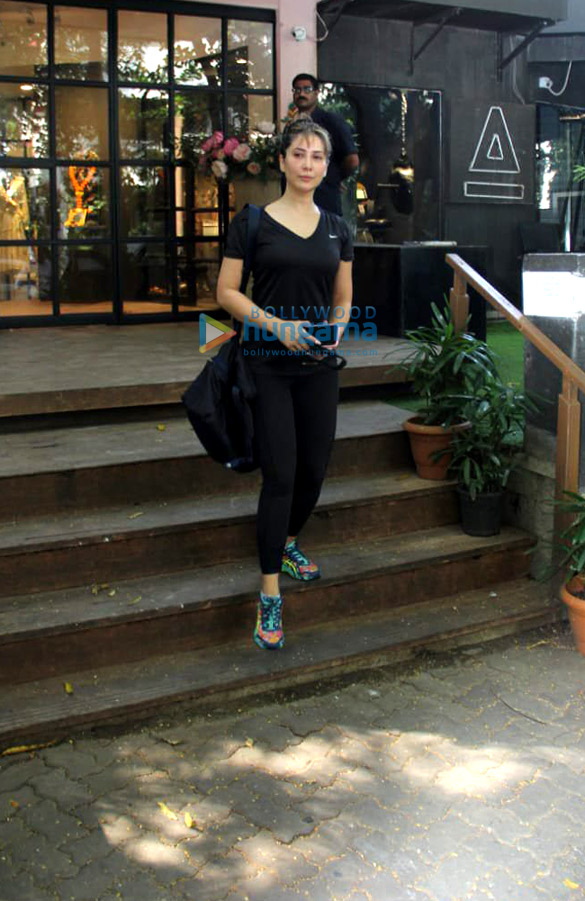 photos shahid kapoor and kim sharma spotted at the gym 2