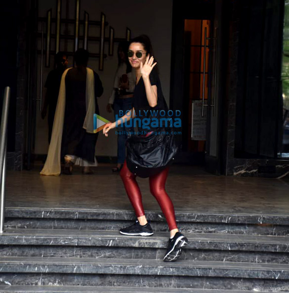 Photos: Shraddha Kapoor spotted at the gym in Juhu Photos: Shraddha Kapoor spotted at the gym in Juhu