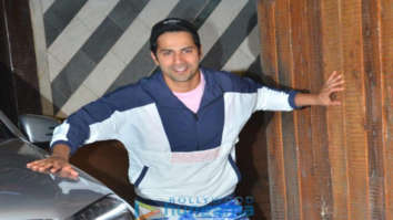 Photos: Varun Dhawan snapped at gym in Juhu
