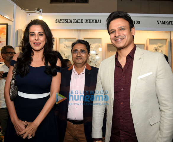photos vivek oberoi grace the launch of the mumbai art fair 2
