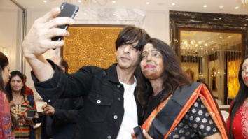 Shah Rukh Khan meets acid attack survivors as a part of the ‘Together Transformed’ initiative by Meer Foundation