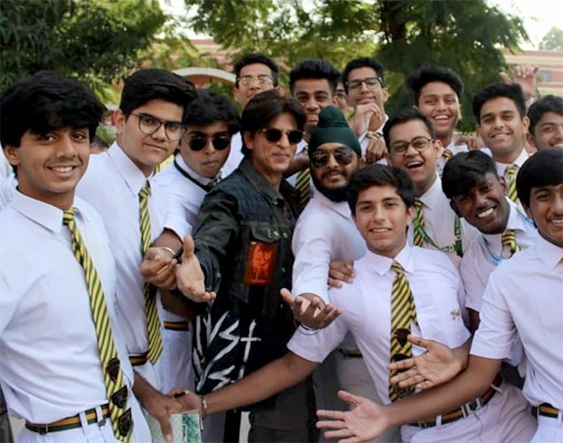 Shah Rukh Khan visits his alma mater St. Columba's in Delhi Shah Rukh Khan visits his alma mater St. Columba's in Delhi