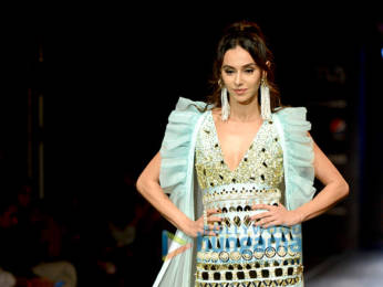 Photos: Soha Ali Khan, Sharmila Tagore and others walks the ramp at the Lotus Makeup India Fashion Week 2019