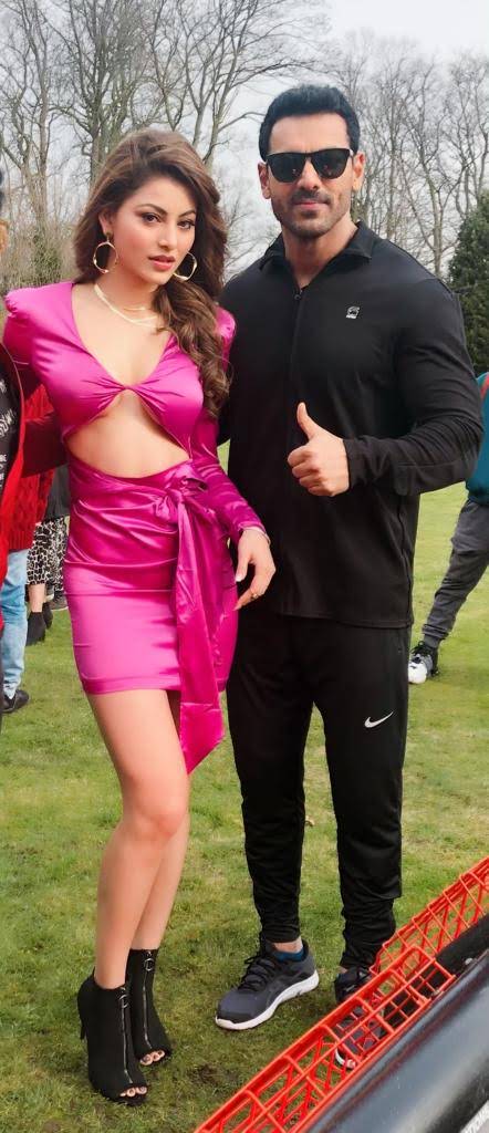 John Abraham and Urvashi Rautela to recreate iconic Sridevi song ‘Tera Bimaar Mera Dil’ in Pagalpanti
