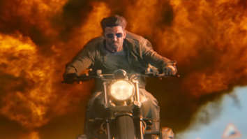 War collects 7.04 mil. USD [Rs. 49.97 cr.] in overseas
