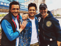 Watch: Riteish Deshmukh and Bobby Deol call out Akshay Kumar for being late; he denies