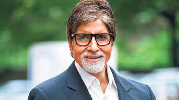 Amitabh Bachchan meets fans outside his residence on 77th birthday, see photos