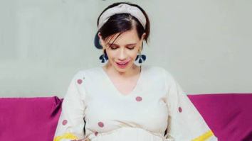 Kalki Koechli is learning to play lullabies as part of ‘mummy prep’, see photo