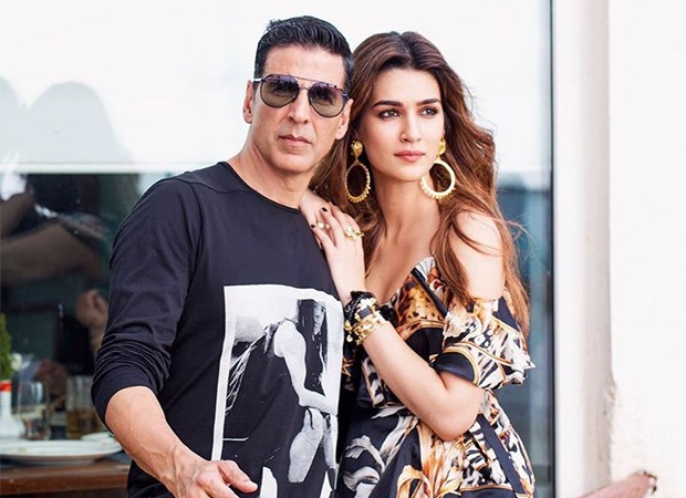 Bachchan Pandey: Kriti Sanon opens up about sharing screen space with Akshay Kumar post Housefull 4 Bachchan Pandey: Kriti Sanon opens up about sharing screen space with Akshay Kumar post Housefull 4