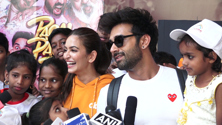 Kriti Kharbanda & Pulkit Samrat host special screening of Pagalpanti NGO kids
