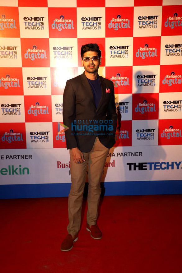 photos aditi rao hydari patralekha and others grace the red carpet of exhibit tech awards 2019 7