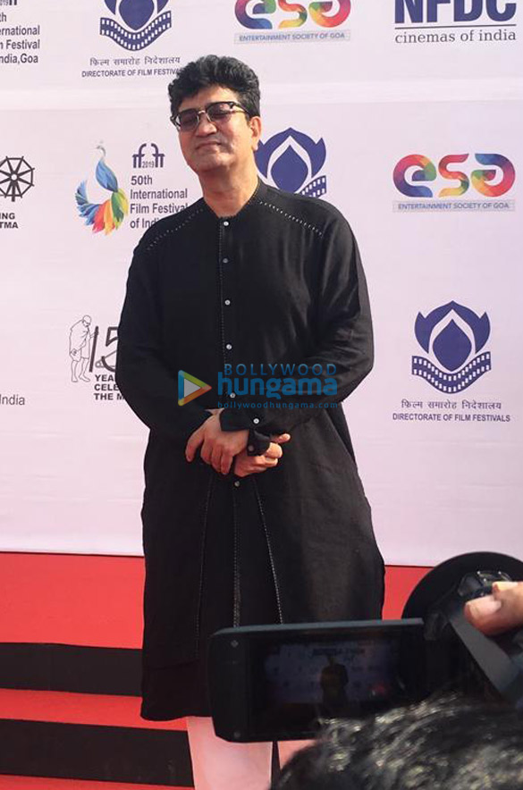 photos amitabh bachchan rajinikanth karan johar and others snapped at the opening ceremony of iffi 2019 5
