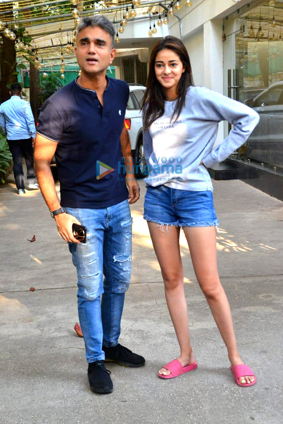 photos ananya panday snapped at a dubbing studio 2