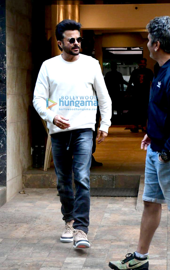 photos anil kapoor snapped at mohit suris office 3