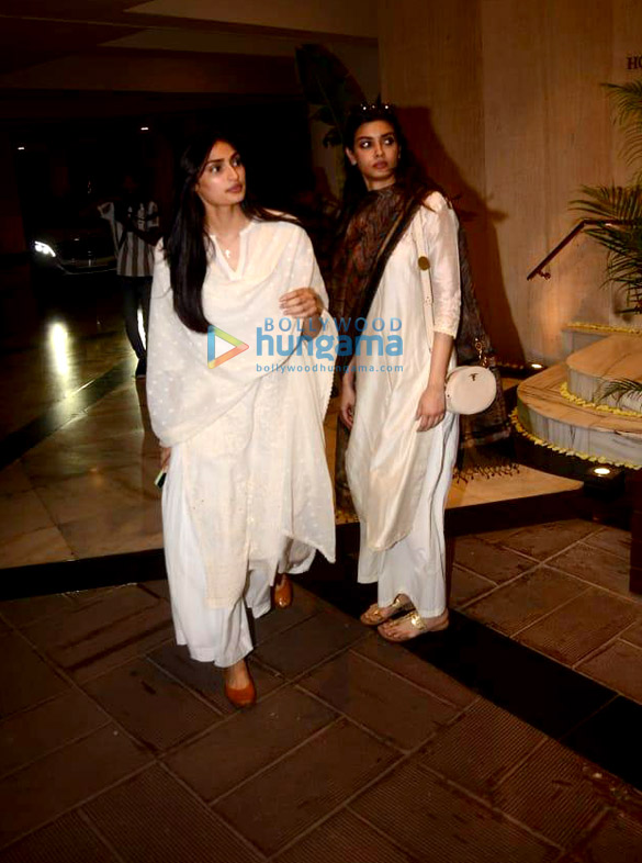 photos celebs arriving at manish malhotras house to pay their respect after the demise of his father 010 9