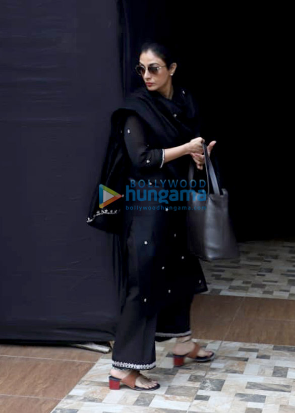 photos celebs attend the prayer meet for shabana azmis mother shaukat kaifi 012 5