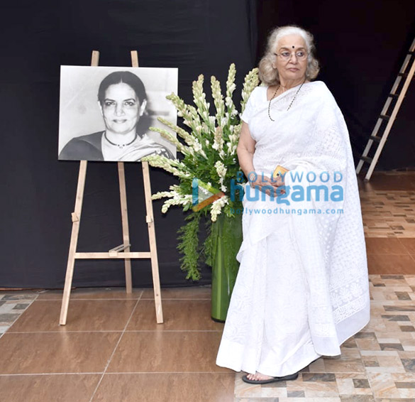 photos celebs attend the prayer meet for shabana azmis mother shaukat kaifi 15