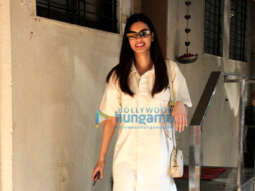 Photos: Diana Penty spotted at Matrix office, Bandra
