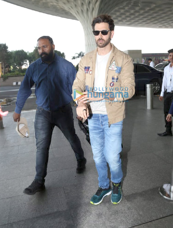 Photos: Hrithik Roshan, Mouni Roy and Vicky Kaushal snapped at the airport