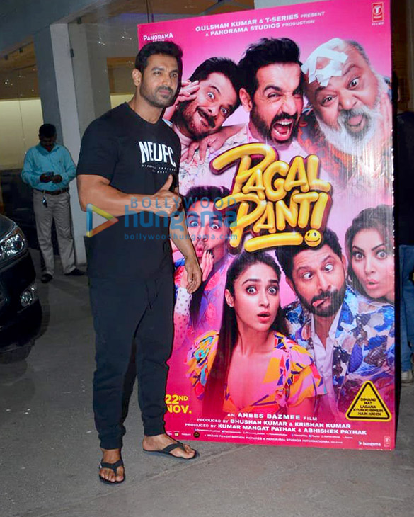 Pagalpanthi Sex Video - Photos John Abraham and Anees Bazmee grace the special screening of  Pagalpanti (4) | John Abraham Images - Bollywood Hungama