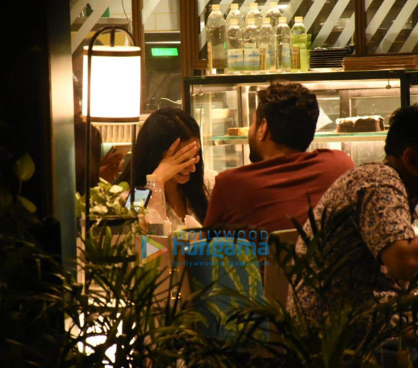 photos kiara advani and vikram phadnis snapped at seeds of life cafe in bandra 6