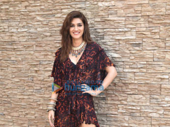 Photos: Kriti Sanon, Arjun Kapoor and Ashutosh Gowariker snapped during Panipat promotions