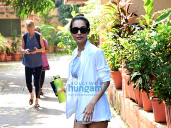 Photos: Malaika Arora, Amrita Arora and Seema Khan snapped at Diva Yoga Studio in Bandra