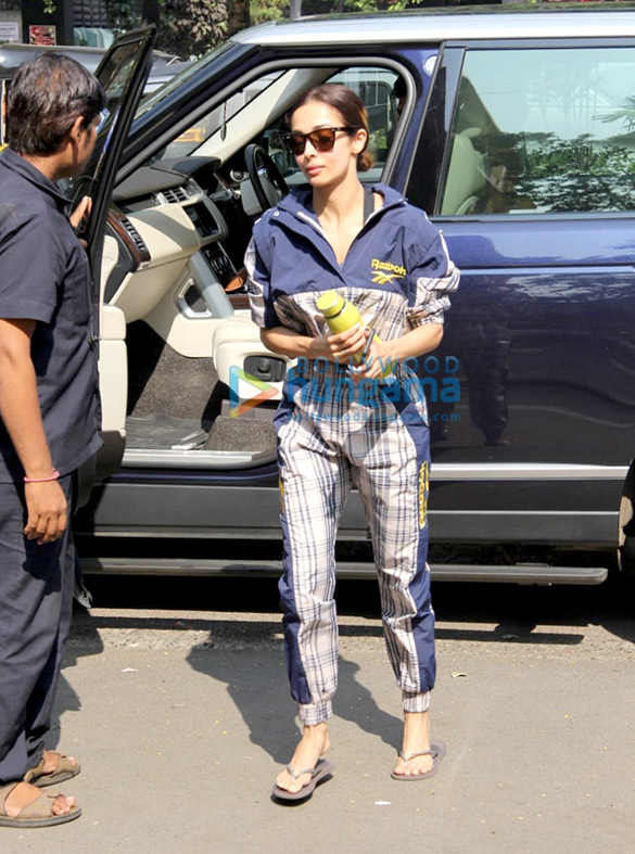 photos malaika arora spotted at diva yoga studio 3 2