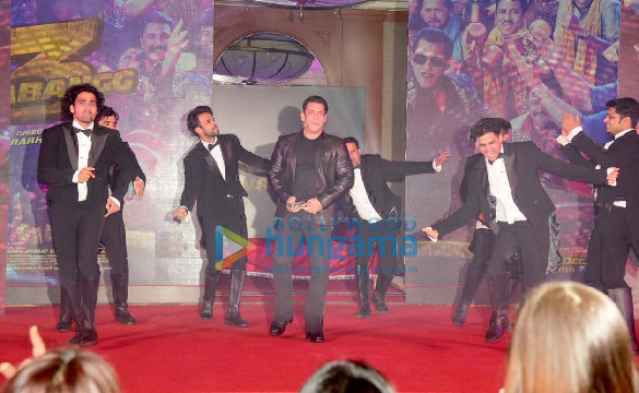 photos salman khan prabhu dheva warina hussain arbaaz khan and nikhil dwivedi grace the song launch of munna badnaam hua from their film dabangg 3 6