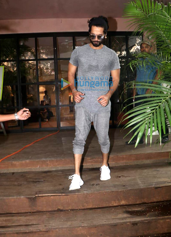 photos shahid kapoor snapped at the gym 1 5