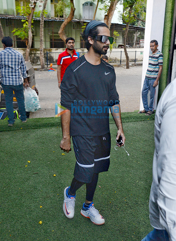 photos shahid kapoor spotted practising cricket for his next film jersey 1