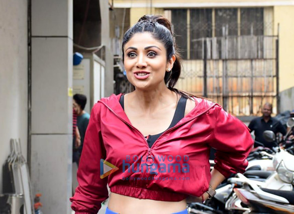photos shilpa shetty and sophie choudry snapped on sets of the show work it up 2