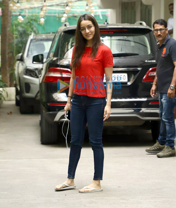 photos shraddha kapoor snapped at a dubbing studio in juhu 3 2