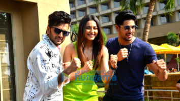 Photos: Sidharth Malhotra and Riteish Deshmukh snapped promoting their film Marjaavaan