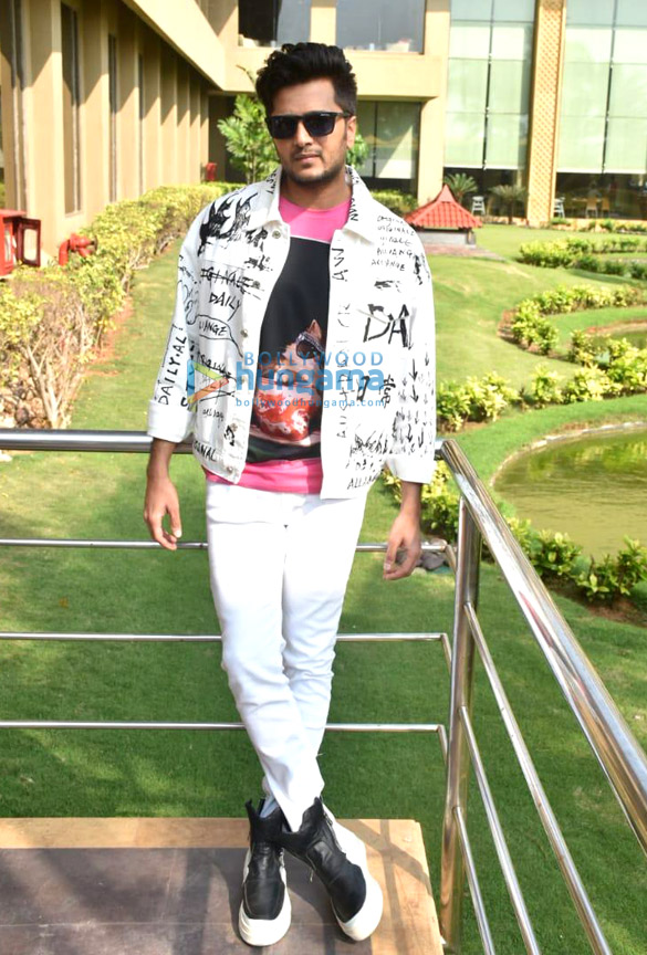 photos sidharth malhotra and riteish deshmukh snapped promoting their film marjaavaan 5