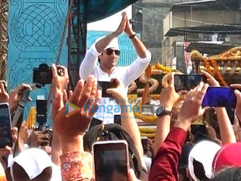 Photos: Ranbir Kapoor seek blessings on the 550th anniversary of Guru Nanak Dev