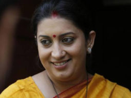 VIDEO: Gujarat’s Union Minister, Smriti Irani, performs the traditional dance, ‘Talwar Raas’