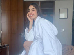 Janhvi Kapoor poses in just a bathrobe and still manages to look gorgeous!