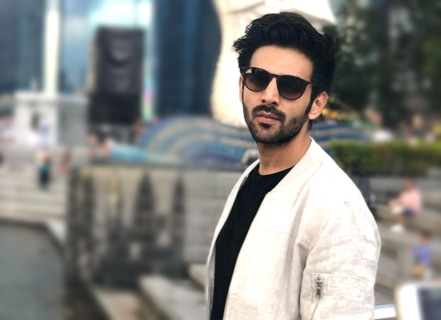Kartik Aaryan receives the sweetest surprise from his parents on 29th birthday, see photos