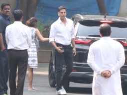 Akshay Kumar, Rishi Kapoor, Sunny Deol Attend Betty Kapadia’s Funeral Ceremony | Dimple Kapadia | Part 1