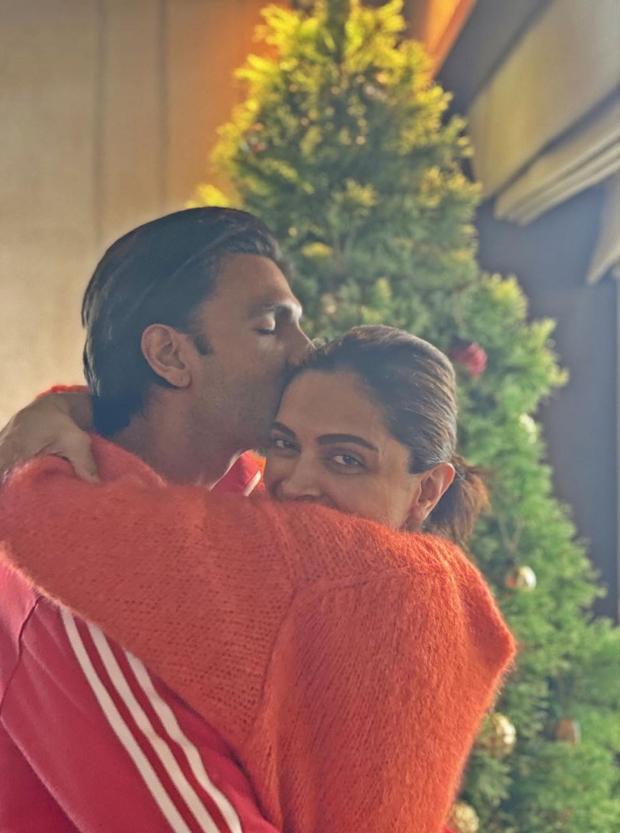 Christmas 2019: Ranveer Singh gives a sweet kiss to Deepika Padukone in these lovey-dovey photos 