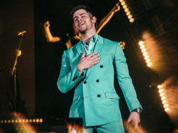 Nick Jonas grooving to ‘Kar Gayi Chull’ from Kapoor and Sons is major Monday mood!