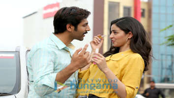 Movie Stills Of The Movie Pati Patni Aur Woh