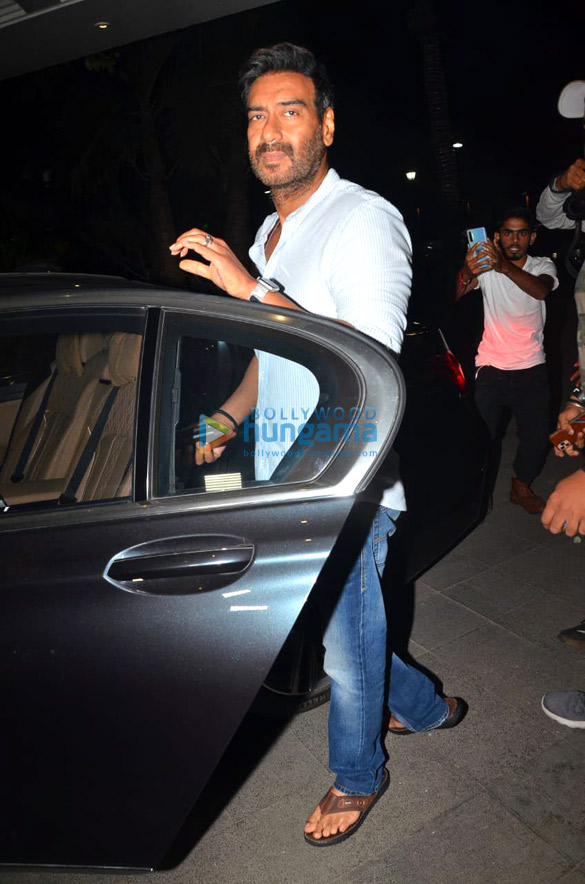 photos ajay devgn snapped during tanhaji the unsung warrior promotions in juhu 2